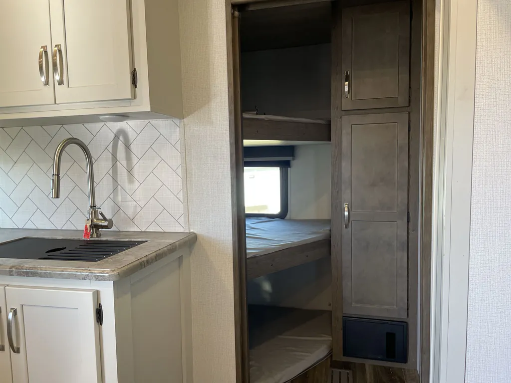 2023 Keystone Cougar Sport 2700BH, Photos photo 10