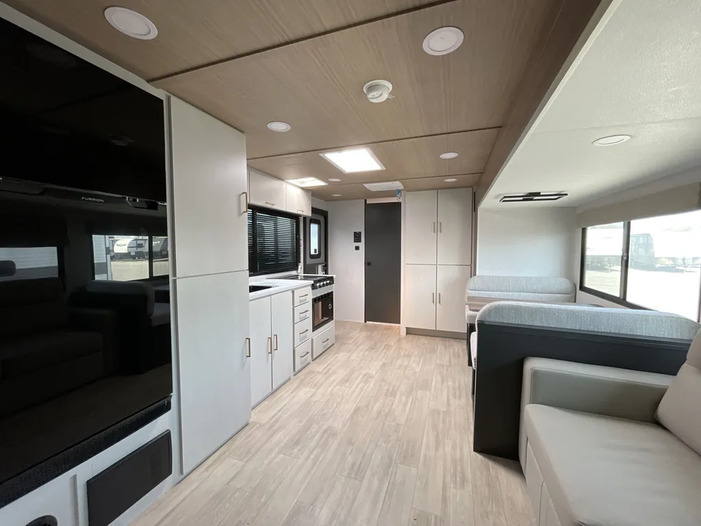 2026 Forest River Vibe Extreme Lite 2600RB, Photos photo 3