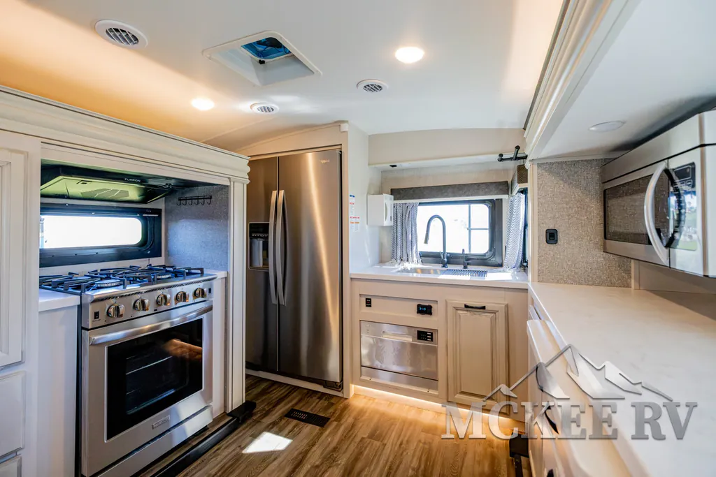 2023 Jayco North Point 380RKGS, Photos photo 7
