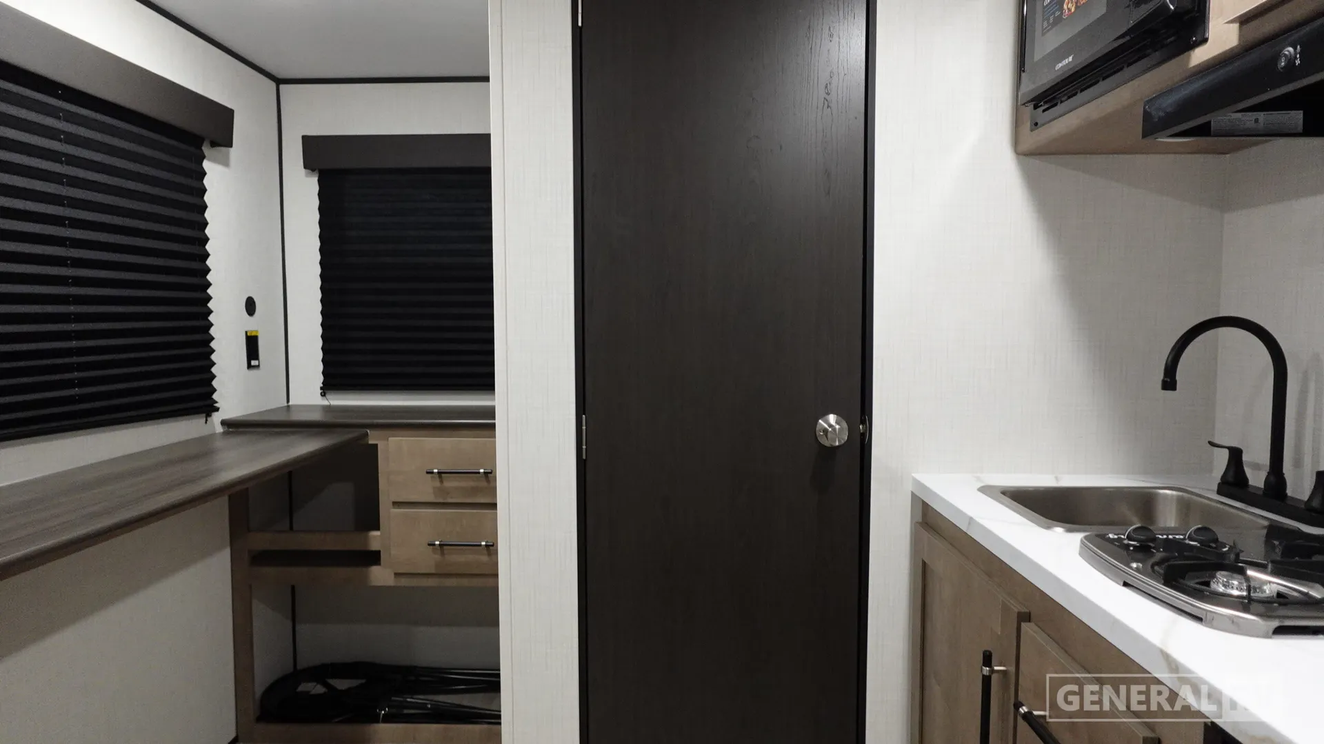 2027 Keystone Springdale Mini 1200BT - Photo 3