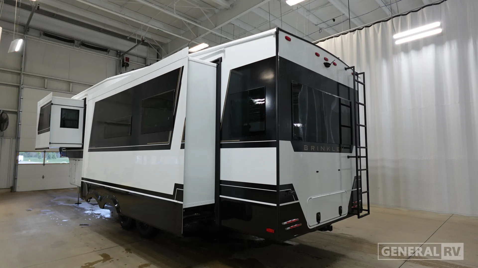 2026 Brinkley Model Z 3100 - Photo 4
