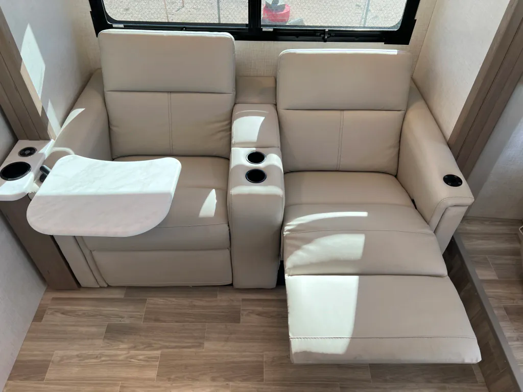 2026 Thor Motor Coach Axis 26.2, Photos photo 7