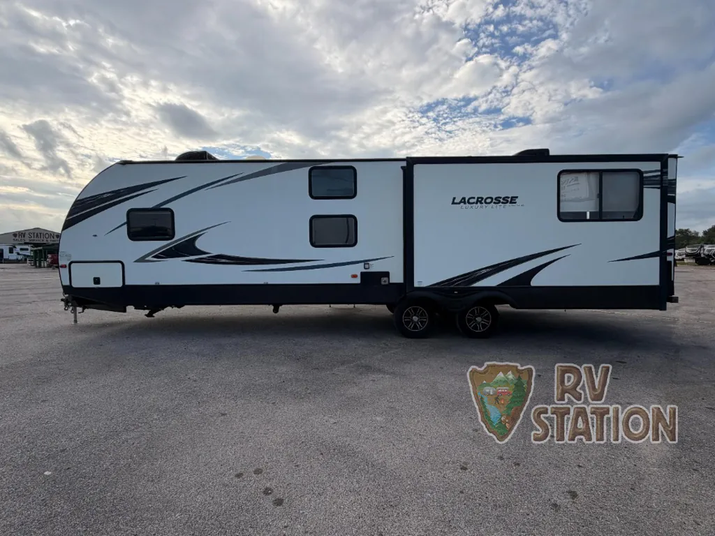 2020 Prime Time LaCrosse 3380IB, Photos photo 5