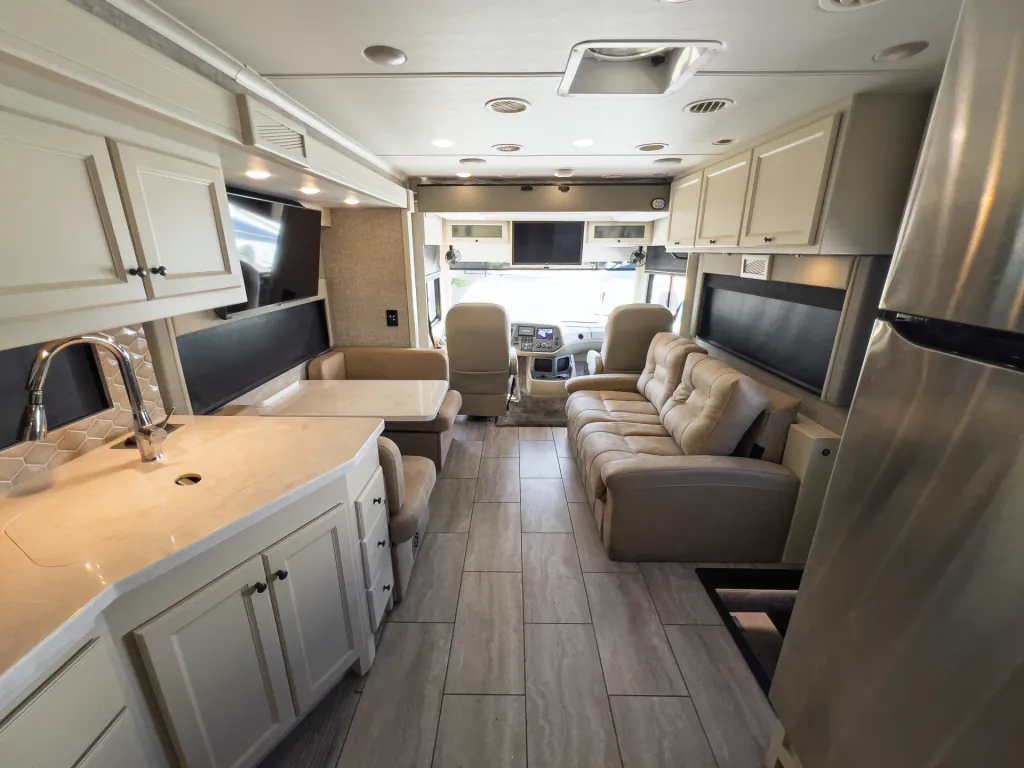 2025 Tiffin Open Road Allegro 32 FA, Photos photo 4