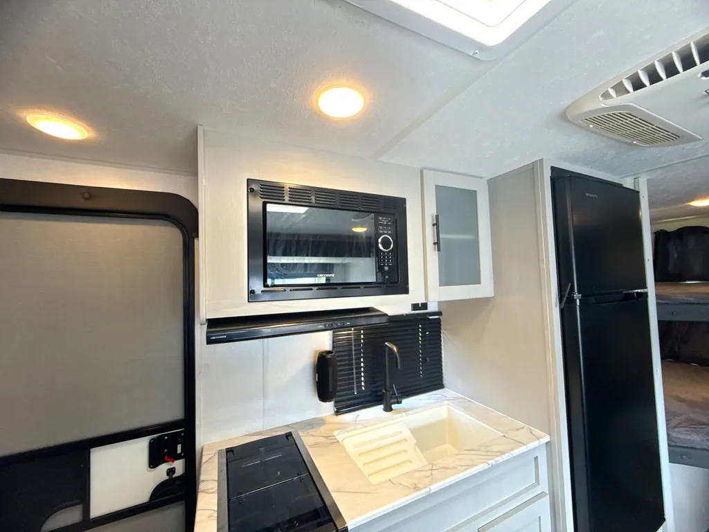 2022 Forest River Wildwood FSX 178BHSK, Photos photo 11