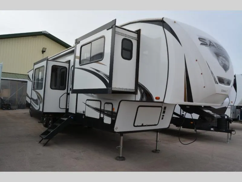 2022 Forest River Sabre 37FLH - Photo 2