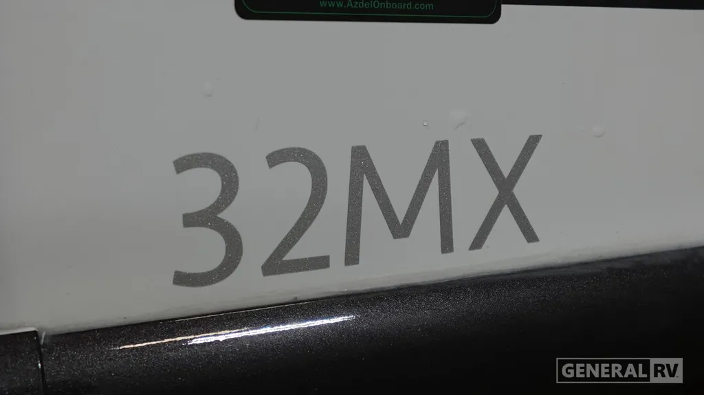 2027 NeXus RV Maximus 32MX, Photos photo 38