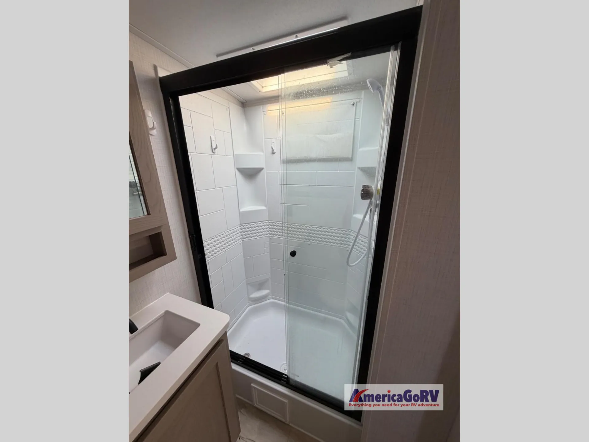 2025 Forest River Rockwood Mini Lite 2513S — Photo 6