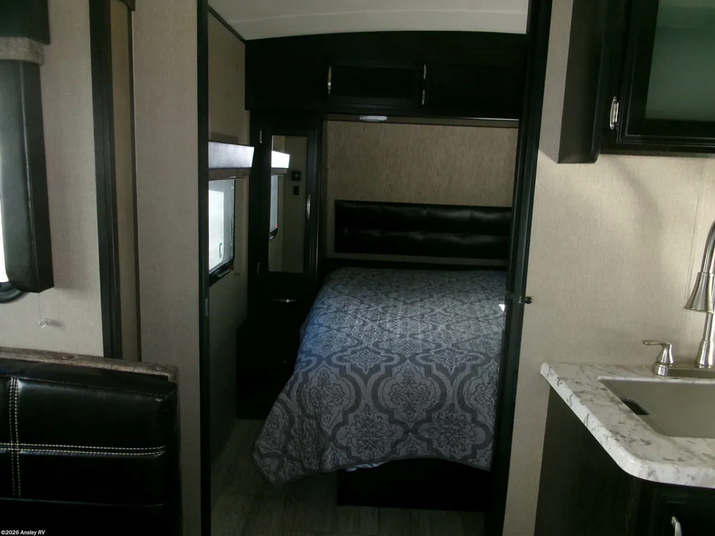 2017 Grand Design Imagine 2600RB, Photos photo 34