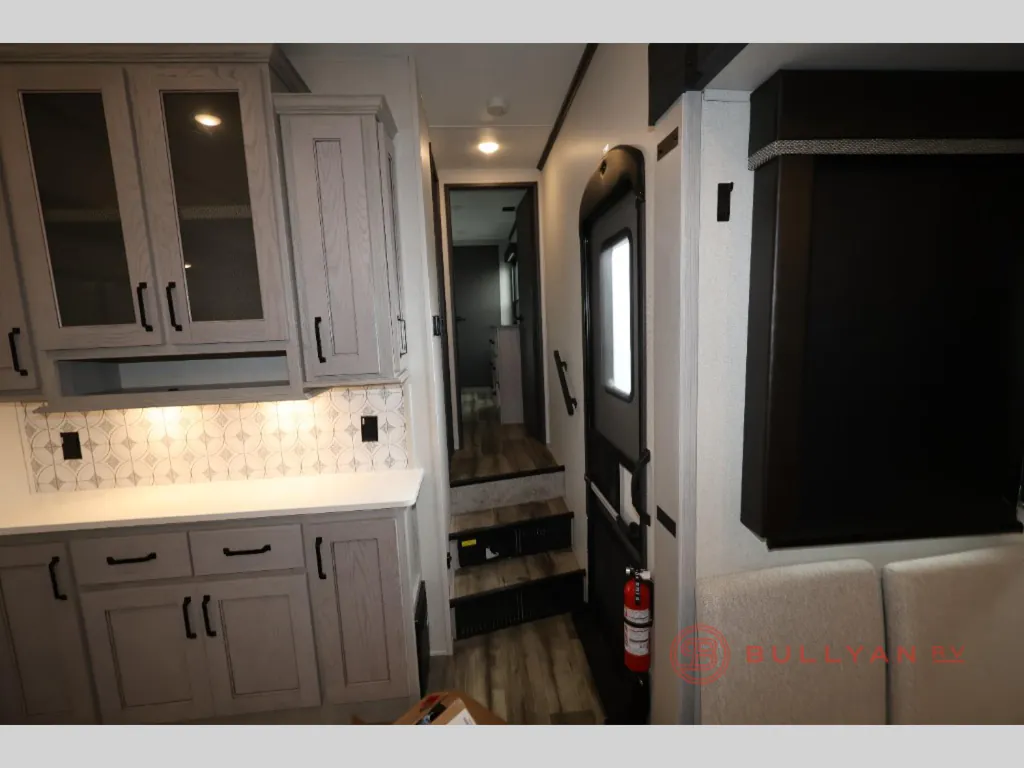 2024 Keystone Montana High Country 381TB, Photos photo 34