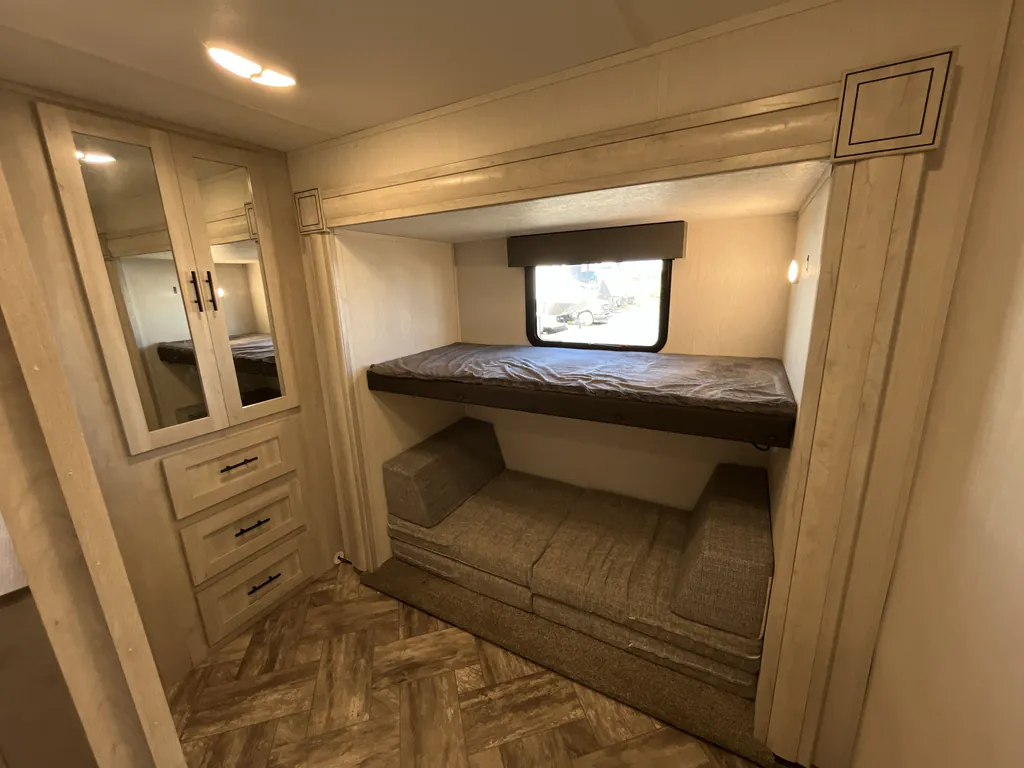 2023 Forest River Wildcat 303MBX, Photos photo 18