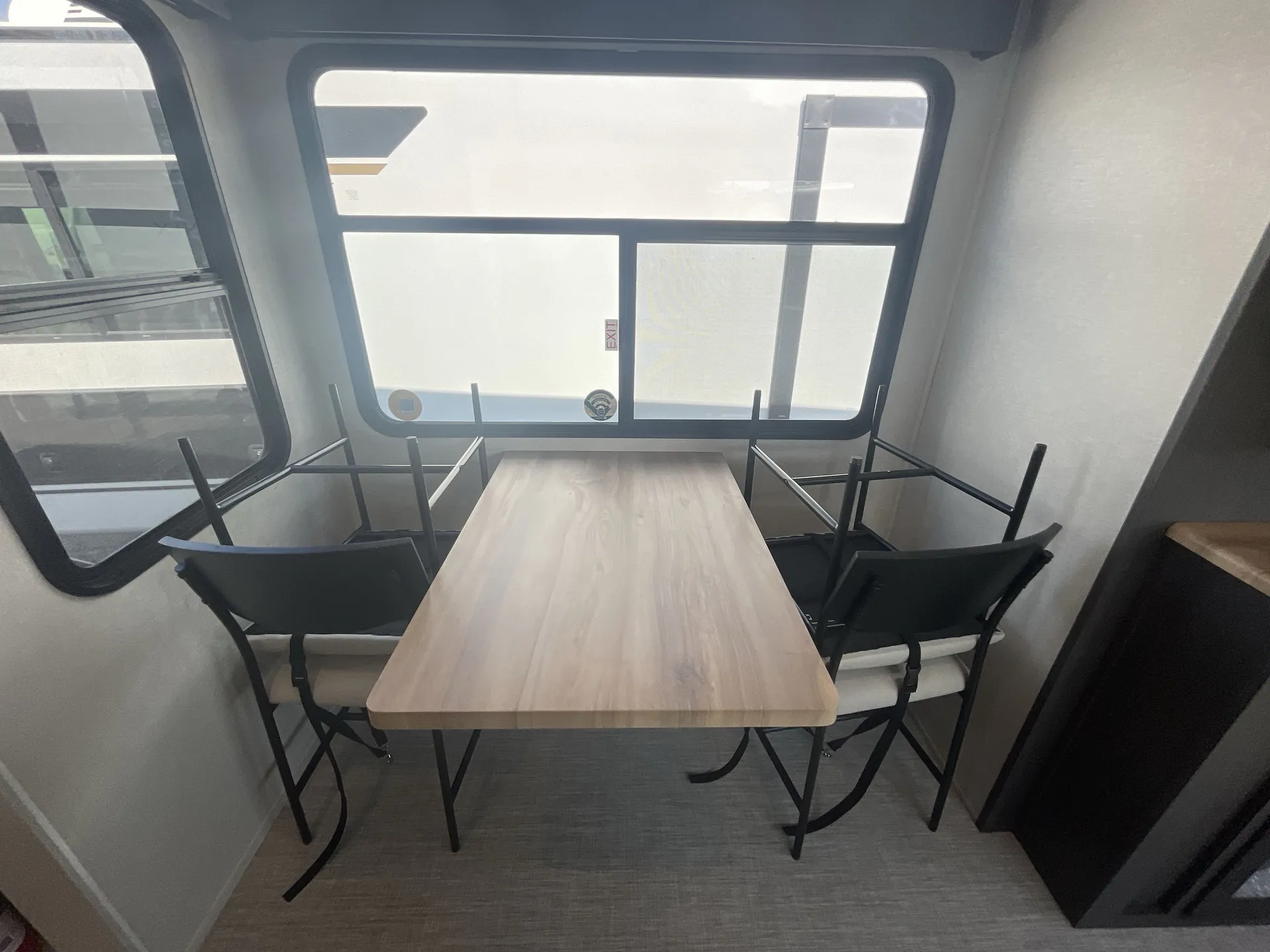 2026 shasta Phoenix 298RLS — living area main