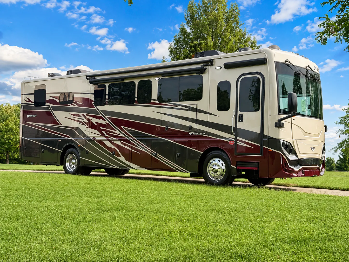 2024 Fleetwood Frontier 36SS - Photo 2