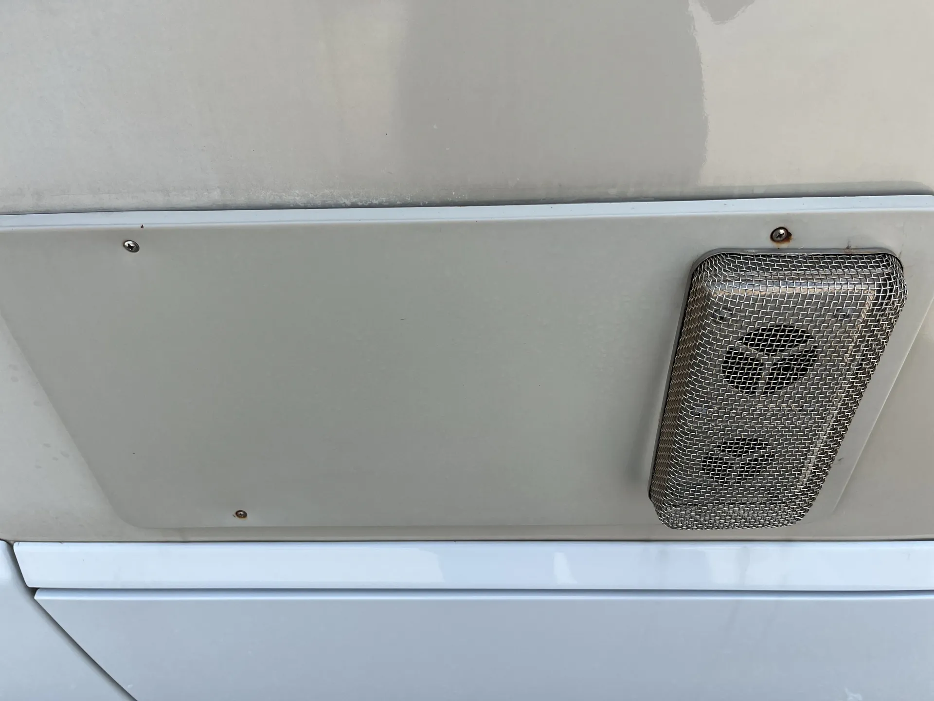 2016 Winnebago View 24V — living area main