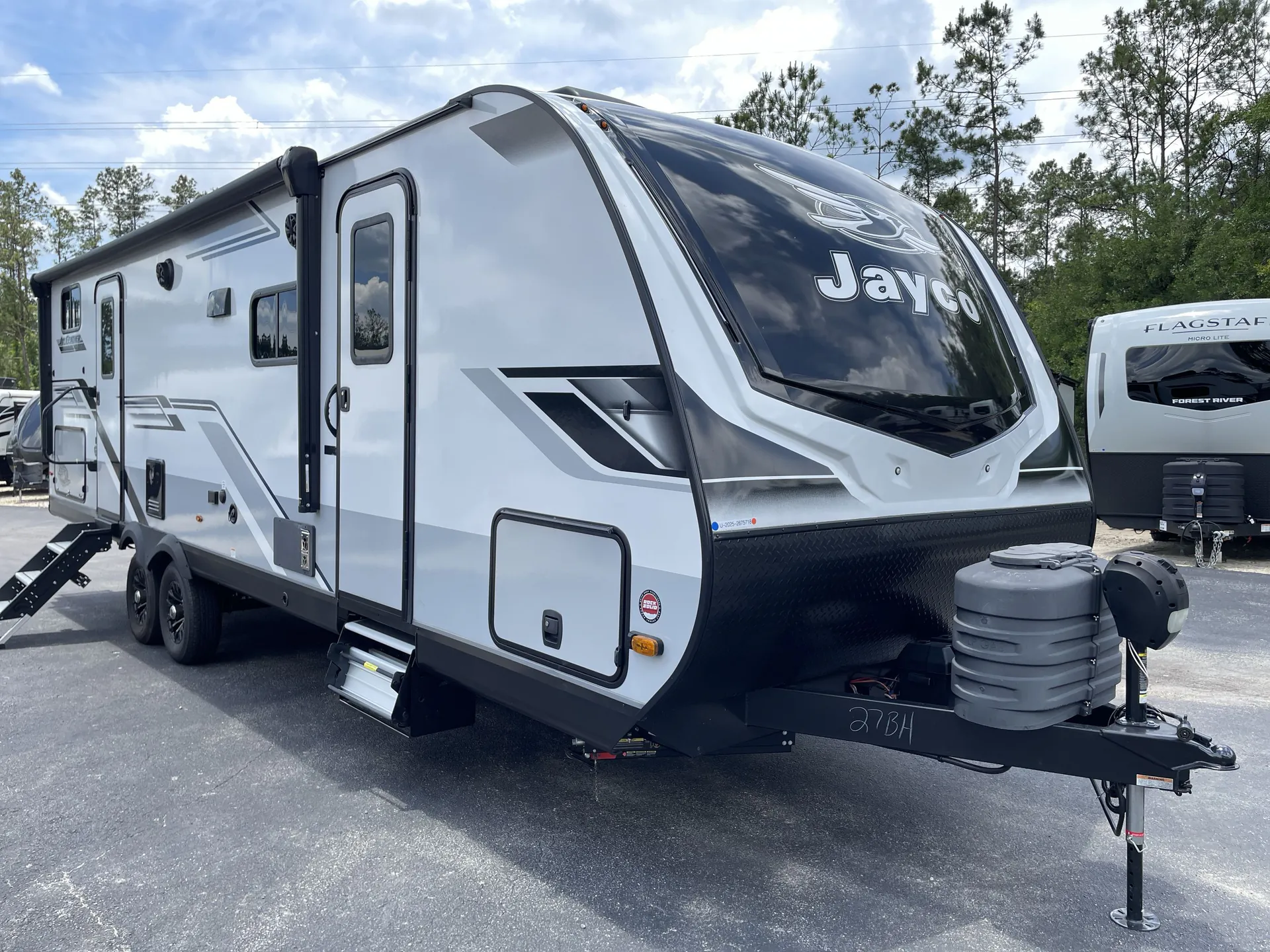 2025 Jayco Jay Feather 27BH - Photo 2