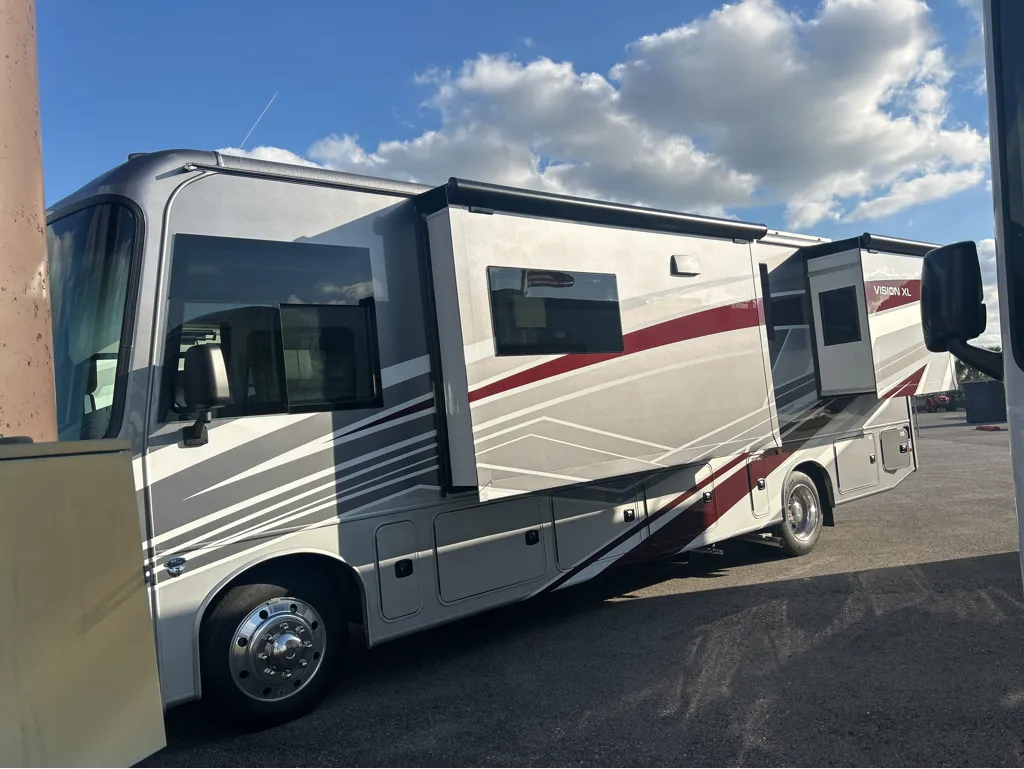 2026 Entegra Coach Vision XL 31UL - Photo 4
