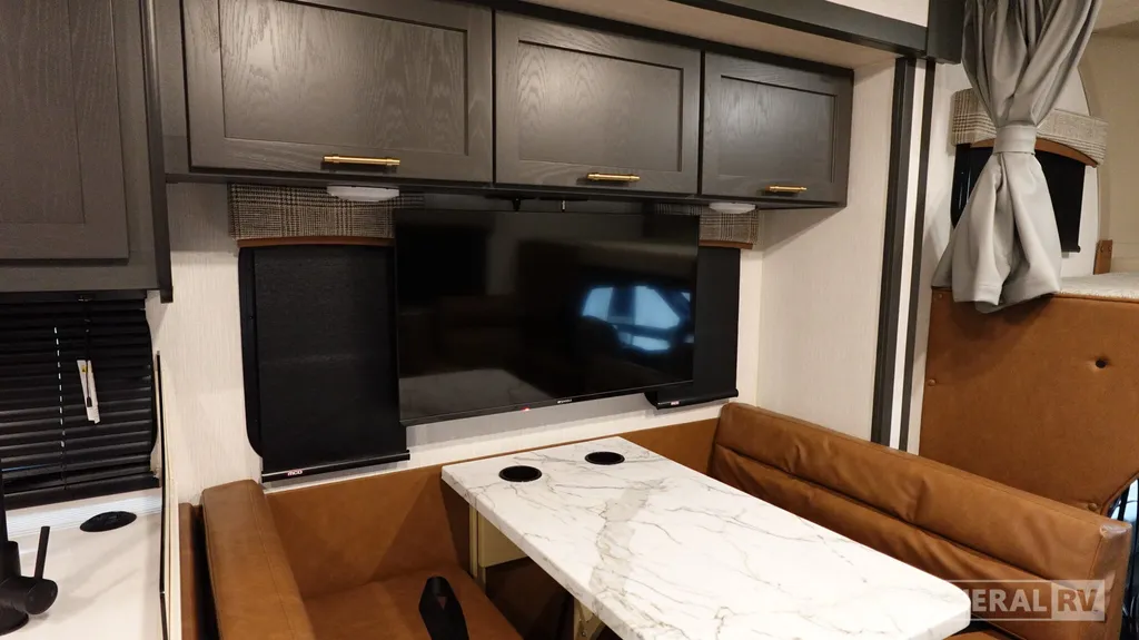 2027 NeXus RV Maximus 32MX, Photos photo 14