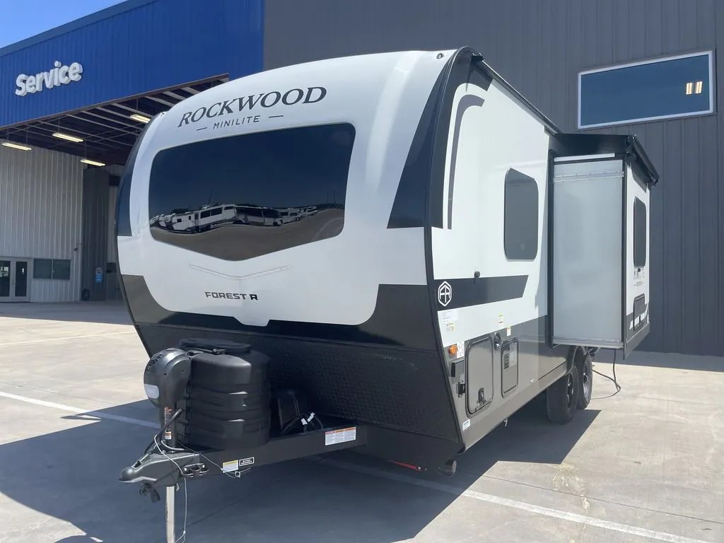 2027 Forest River Rockwood Mini Lite 2109S - Photo 4