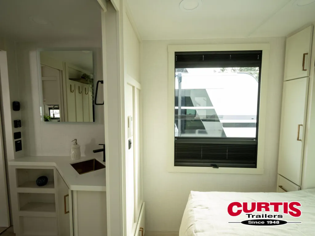 2027 Brinkley Model I 290, Photos photo 24