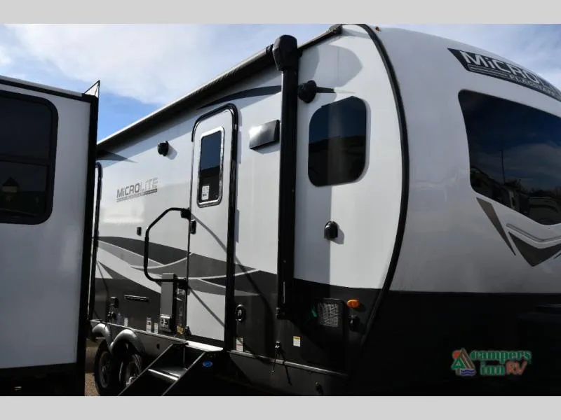 2025 Forest River Flagstaff Micro Lite 25FKBS - Photo 3