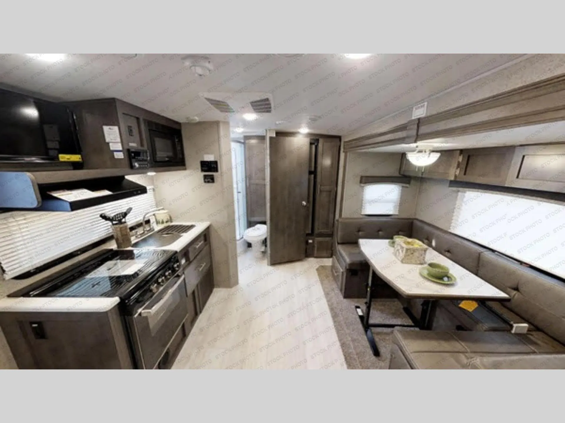 2019 Forest River Rockwood Mini Lite 2104S - Photo 2