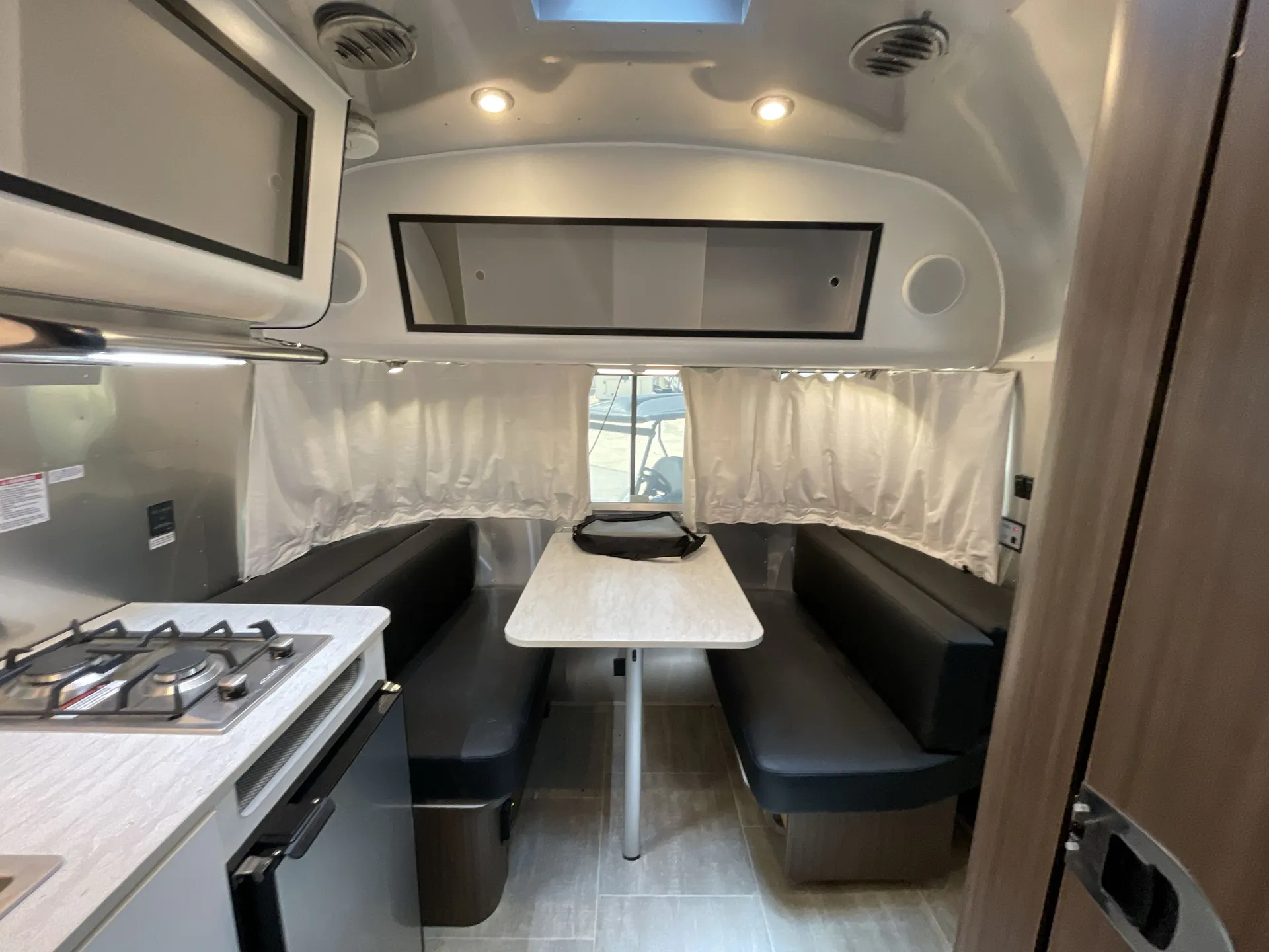 2020 Airstream Caravel 16RB — campside