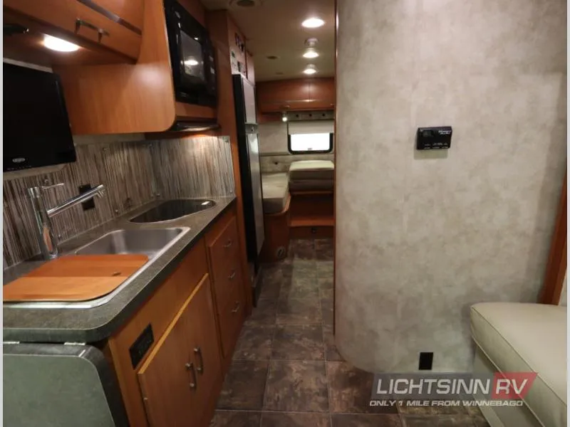 2013 Winnebago View 24V - Photo 3