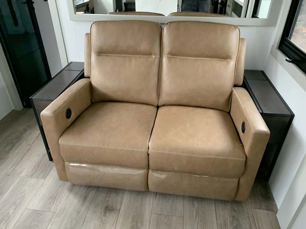 2026 Brinkley Model G 4100, Photos photo 8