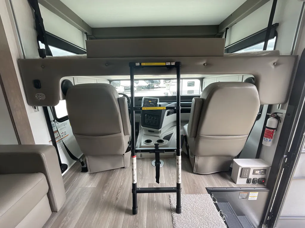2027 Entegra Coach Vision XL 36C, Photos photo 38