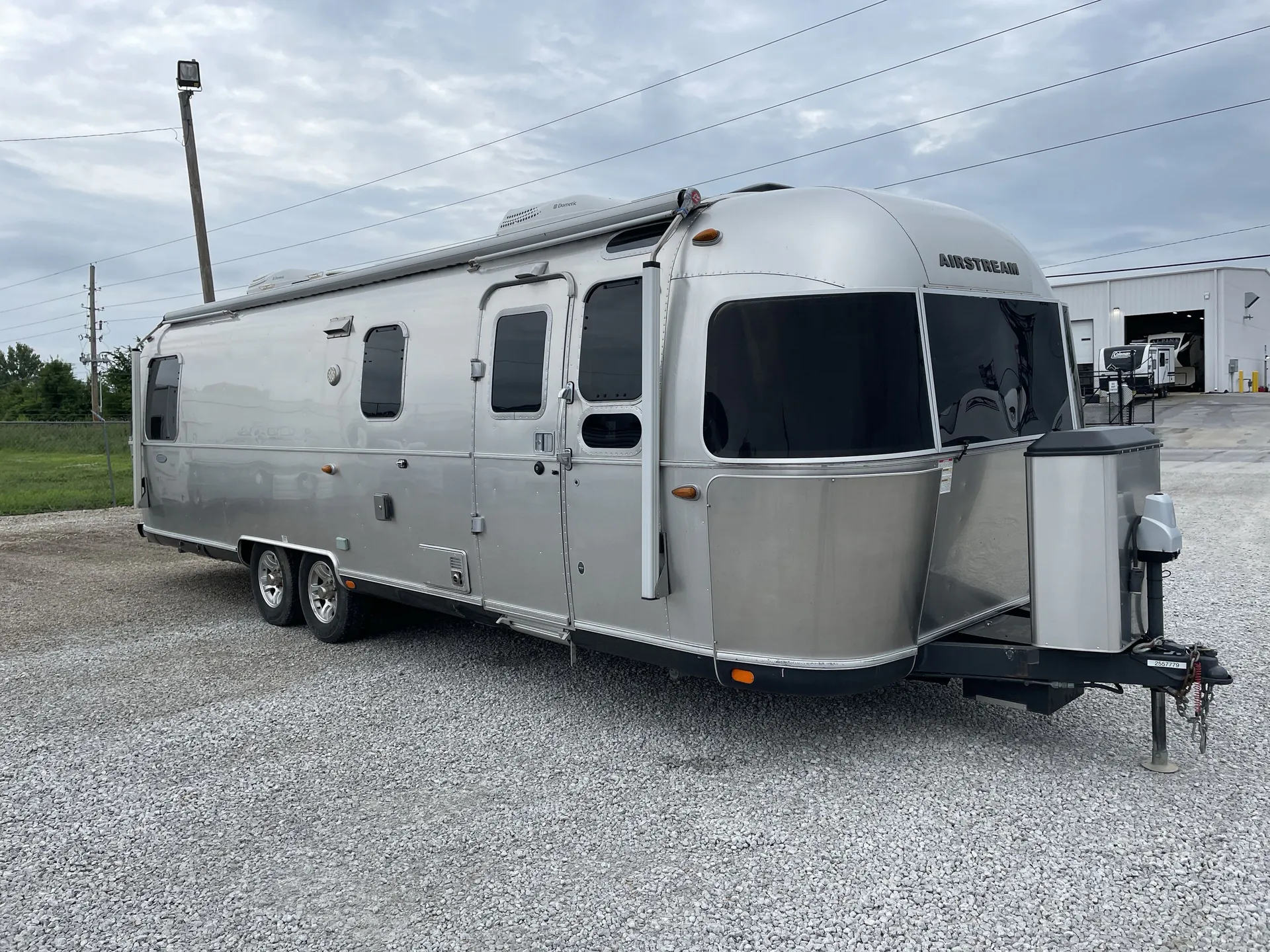 2016 airstream Classic 30 - Photo 2