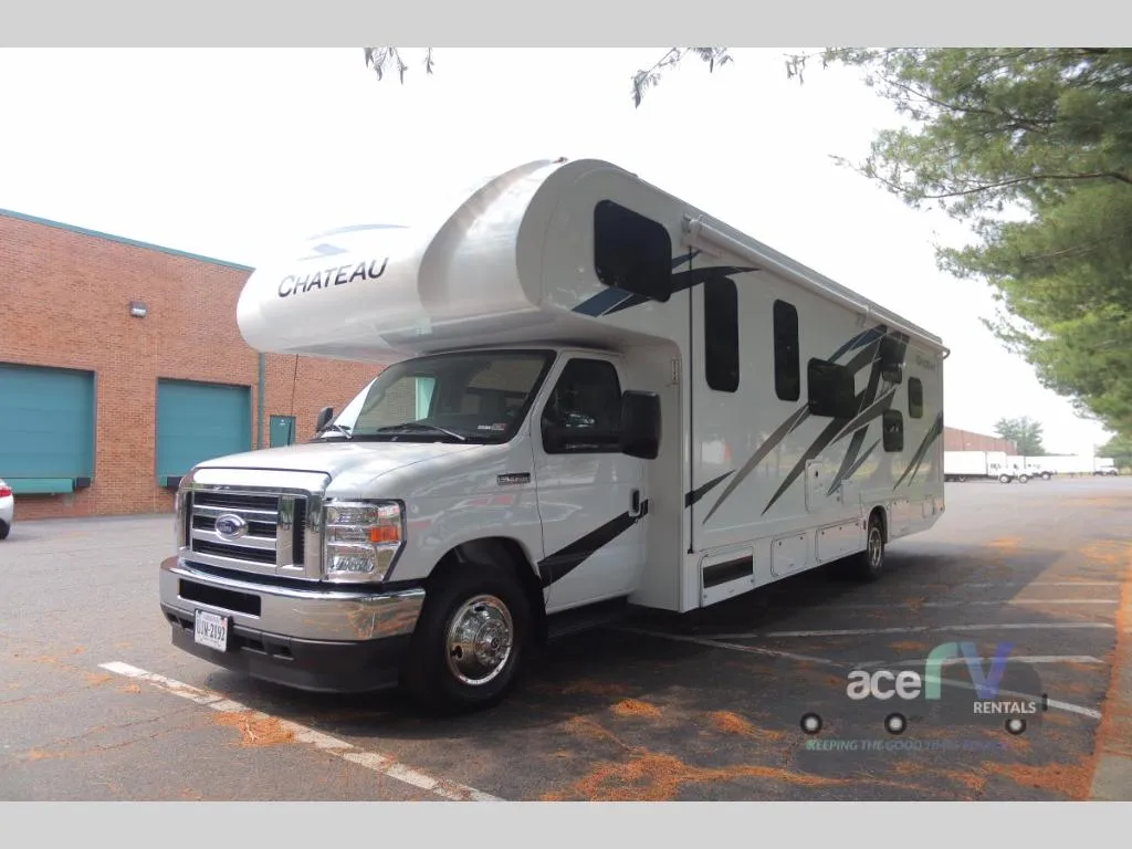 2024 Thor Motor Coach Chateau 31E - Photo 4
