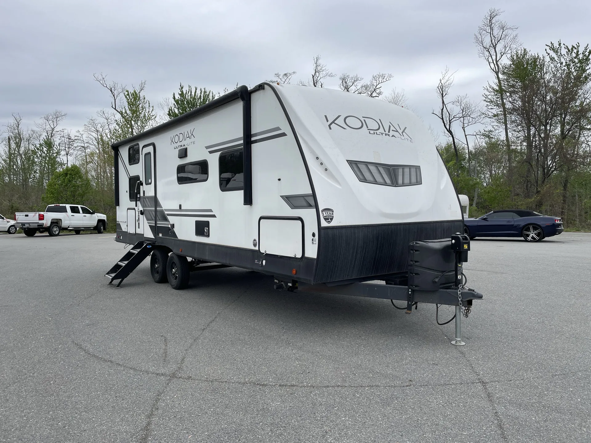 2022 Dutchmen Kodiak Ultra-Lite 248BHSL dealer photo 1 from Camping World