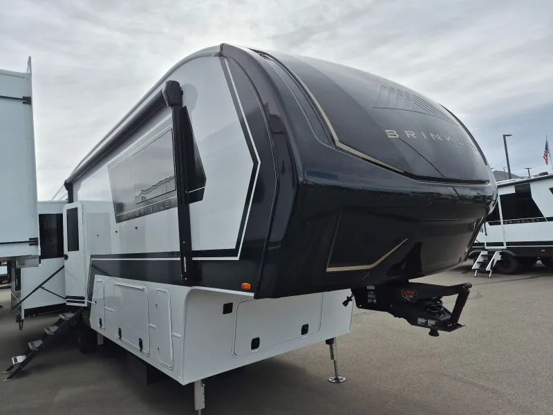 2026 Brinkley Model Z 3600, Photos photo 4