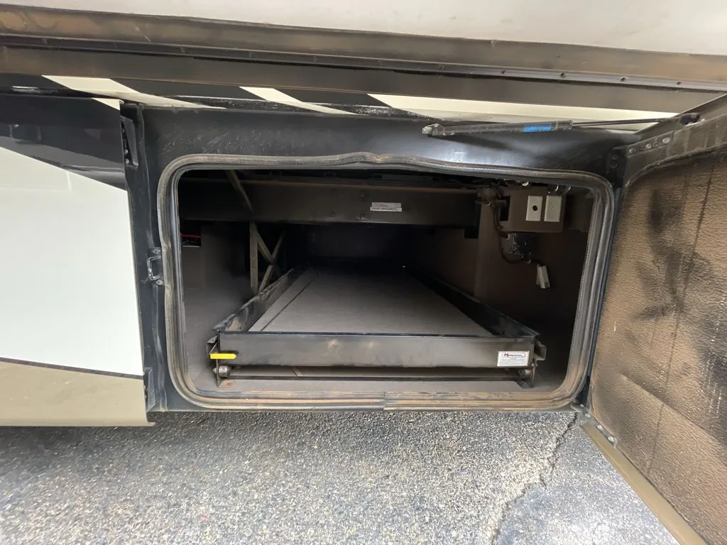 2016 Entegra Coach Aspire 42RBQ - Photo 3