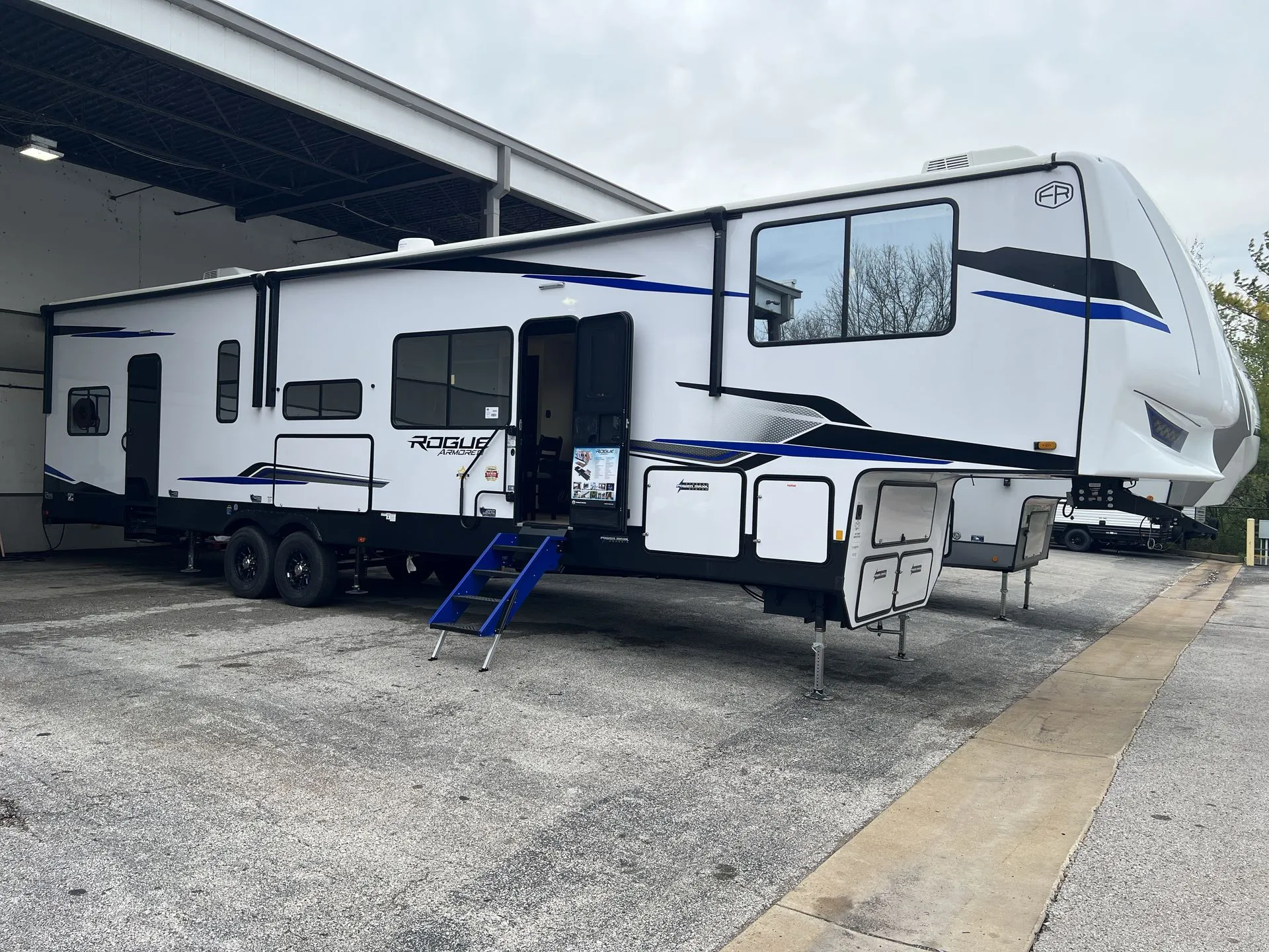 2026 Forest River Cherokee Rogue Armored 4015 - Main photo