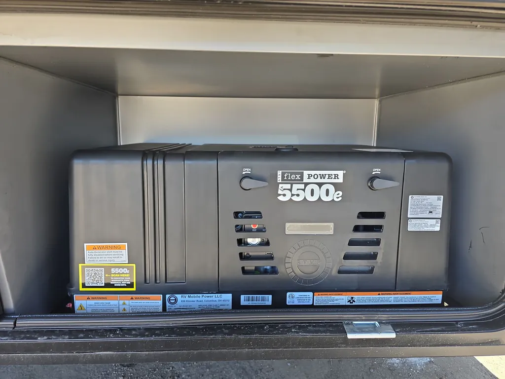 2026 Brinkley Model G 3520, Photos photo 6