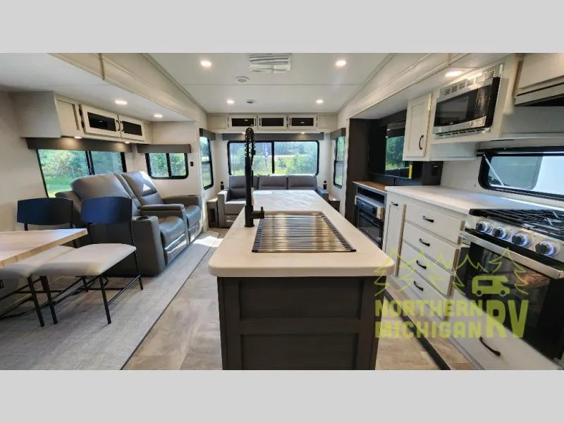 2026 Coachmen Chaparral Lite 30RLS - Photo 4