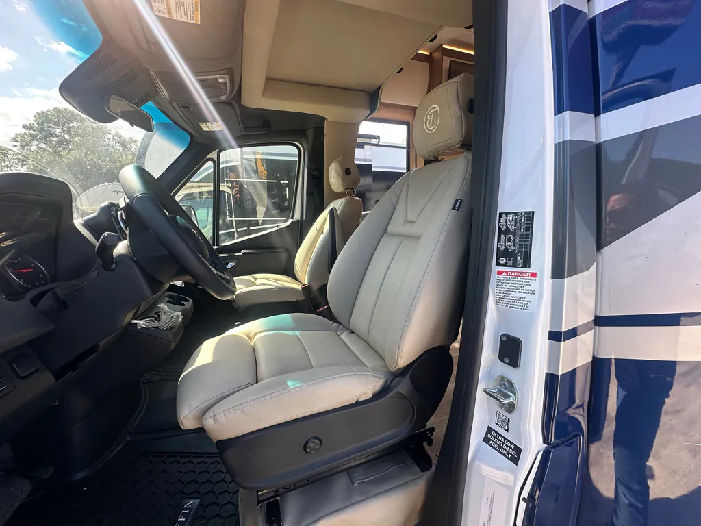 2026 Tiffin Wayfarer 25 XLW, Photos photo 25