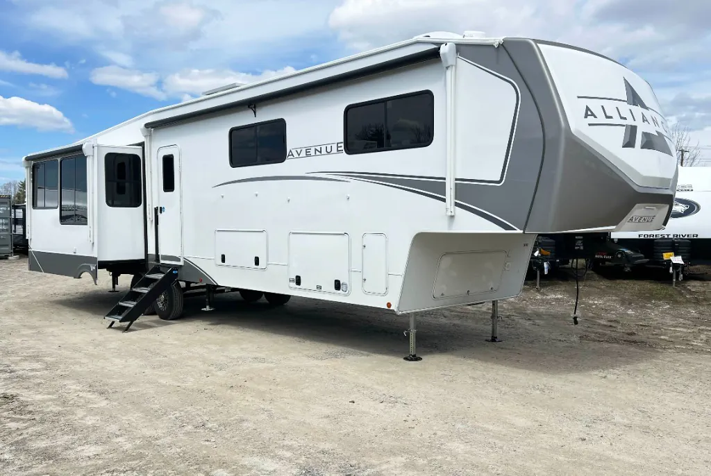 2026 Alliance RV Avenue 39MBR - Photo 2
