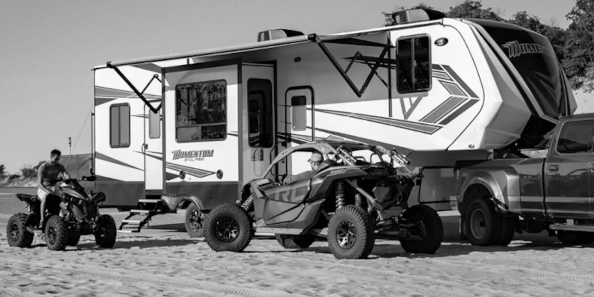 2022 Grand Design Momentum G-Class 350G - Photo 3