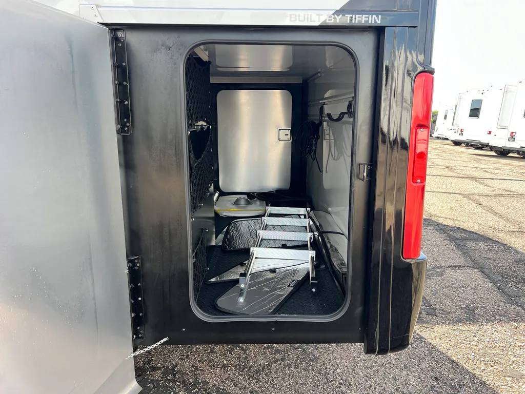 2025 Tiffin Wayfarer 25 XLW, Photos photo 29
