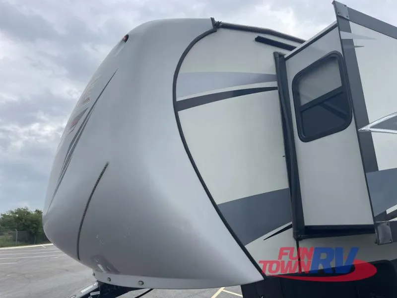 2020 Pacific Coachworks Powerlite Used    3218 - Photo 3
