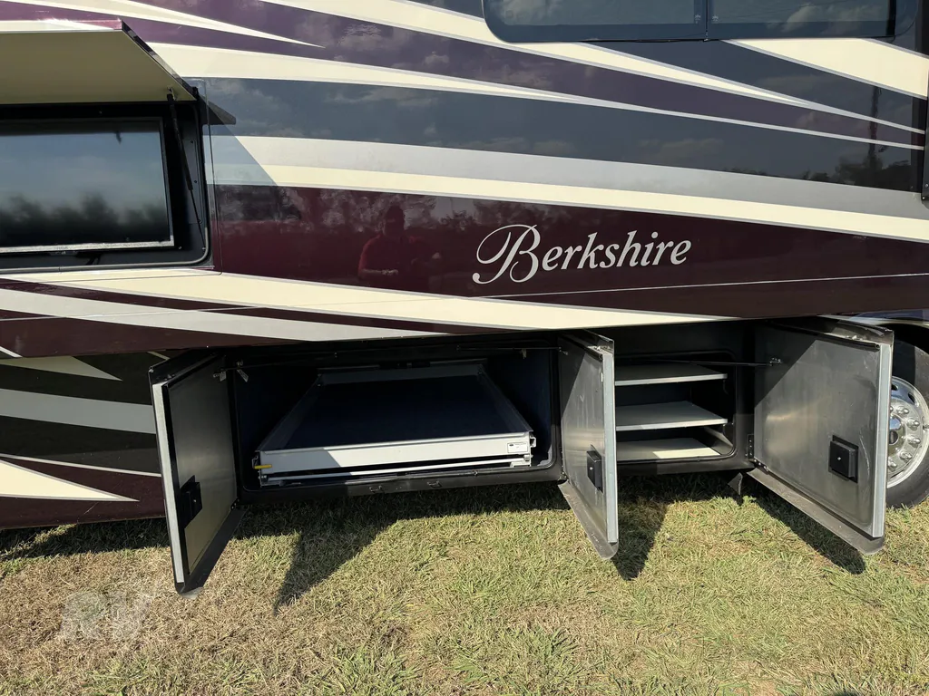 2017 Forest River Berkshire 34QS, Photos photo 52