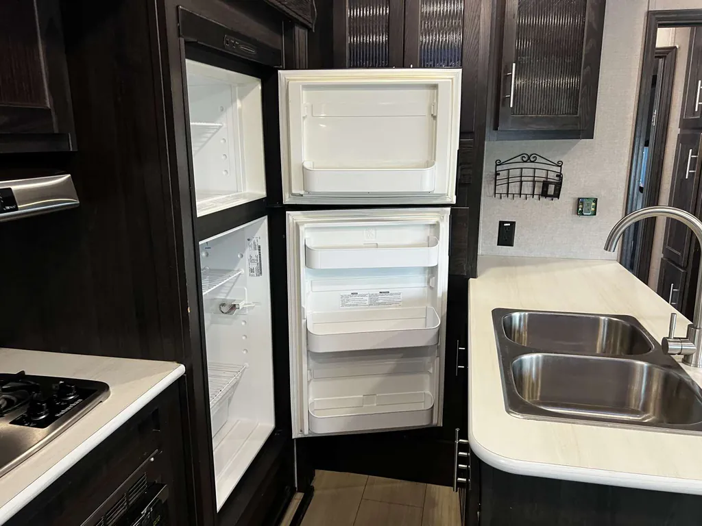 2019 Forest River XLR Hyperlite 30HDS, Photos photo 15