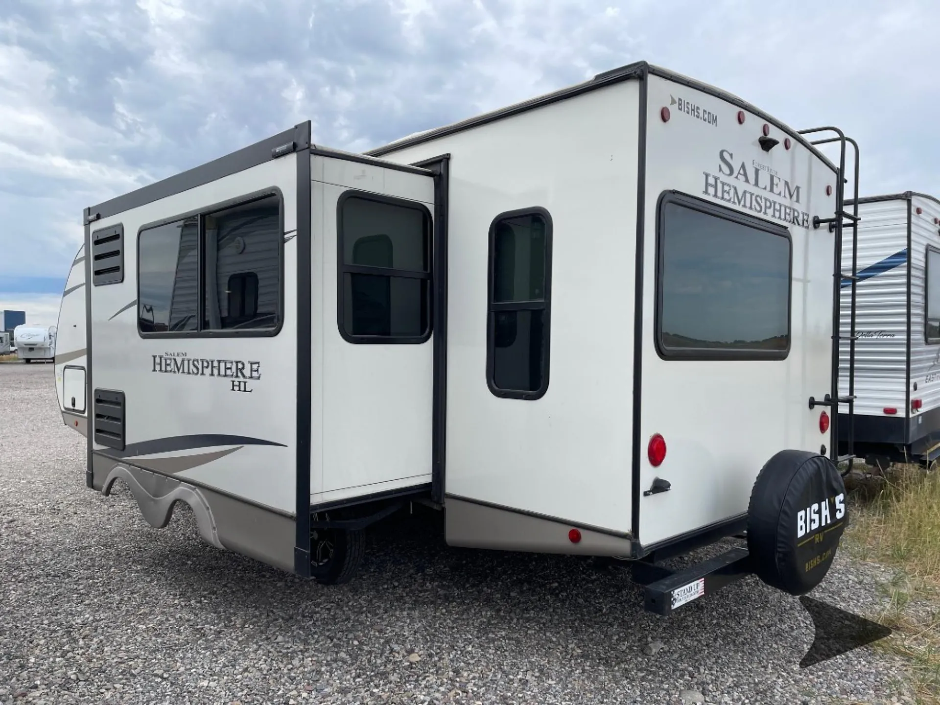 2021 Forest River Salem Hemisphere Hyper-Lyte 24RLHL dealer photo 2 from Bish's RV