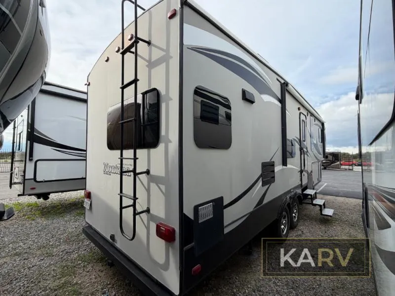 2014 Keystone RV Montana High Country 293RK - Photo 3