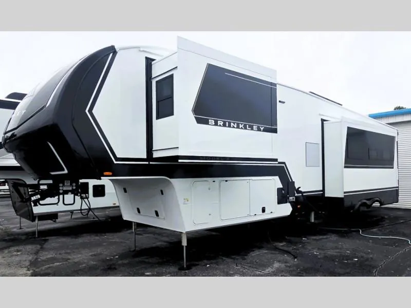 2026 Brinkley Model Z 3420 - Photo 4