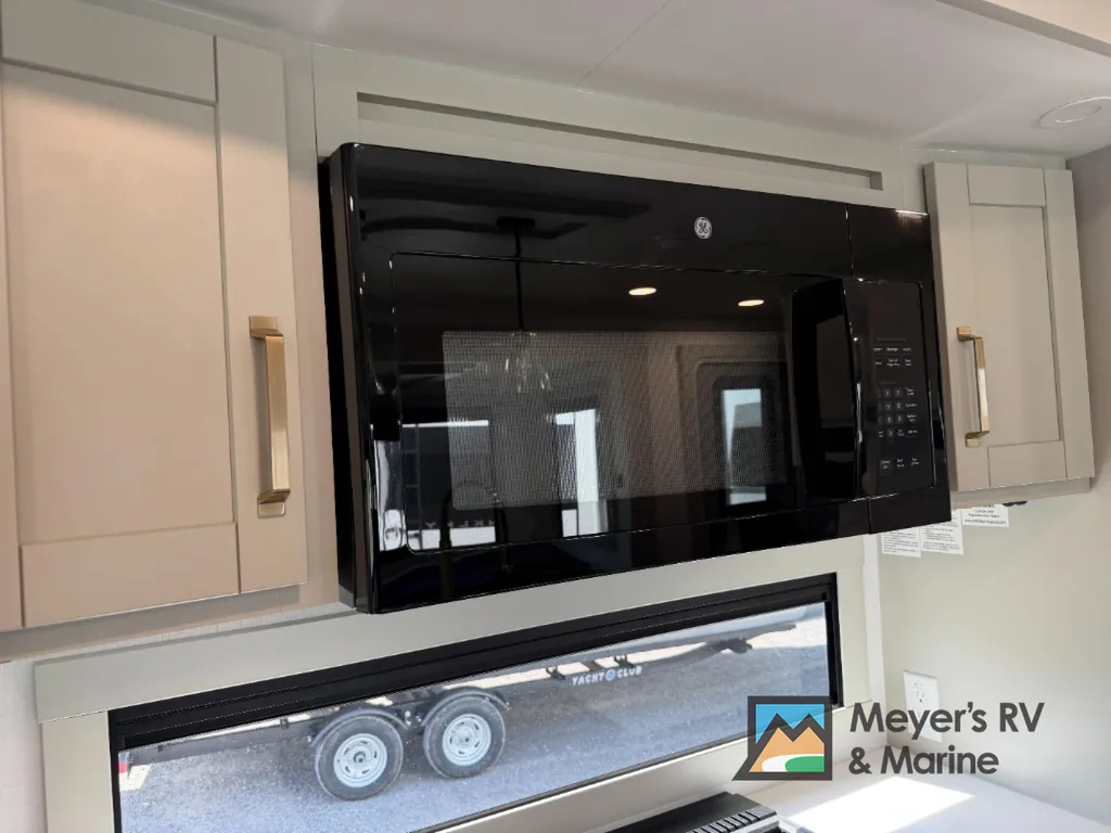 2026 Brinkley Model Z AIR 310, Photos photo 11