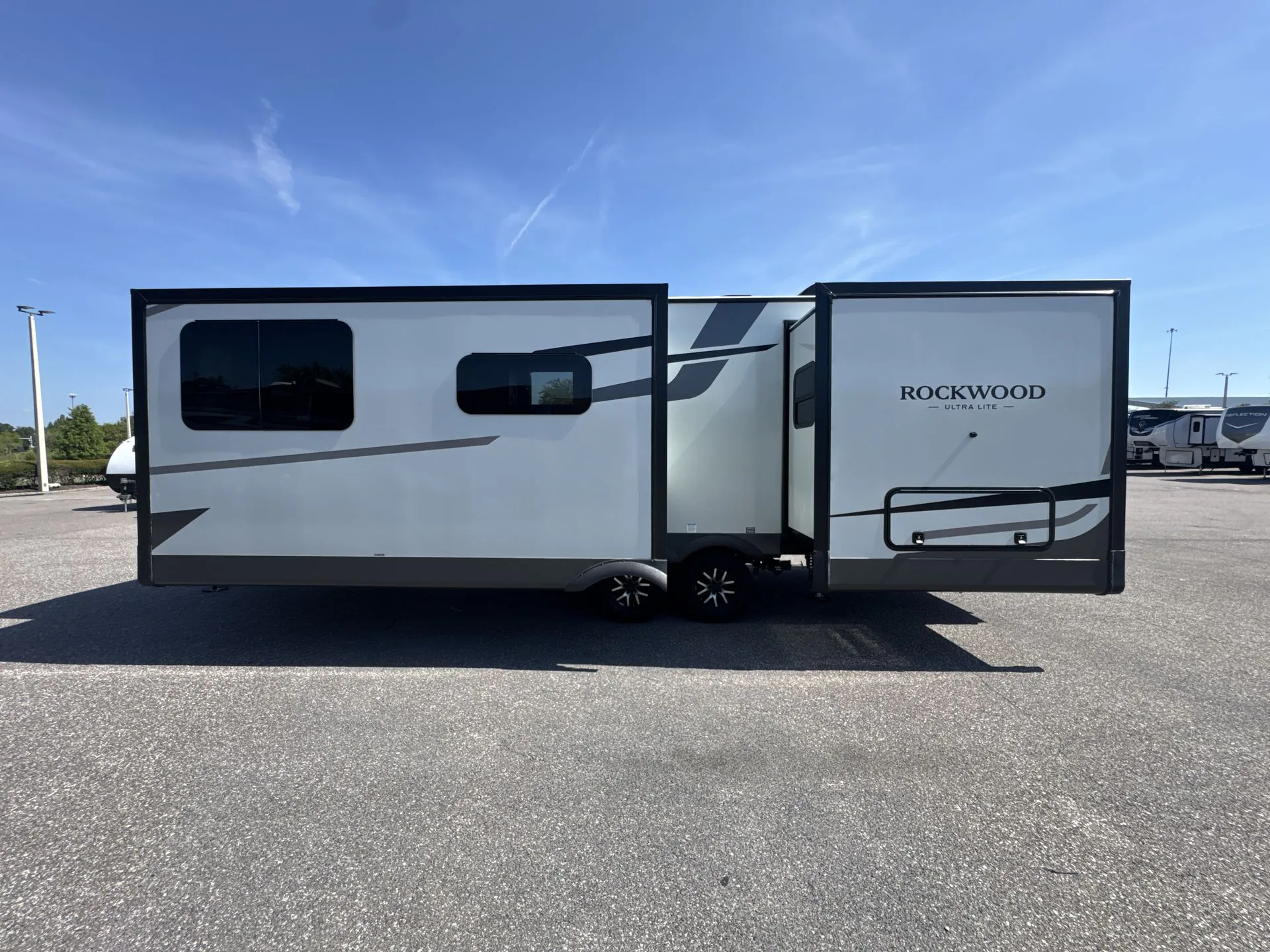 2027 Forest River Rockwood Ultra Lite 2608BS - Photo 3