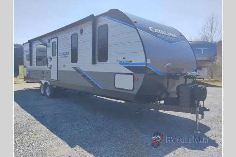2022 Coachmen Catalina Legacy Edition 303RKDS - Photo 2